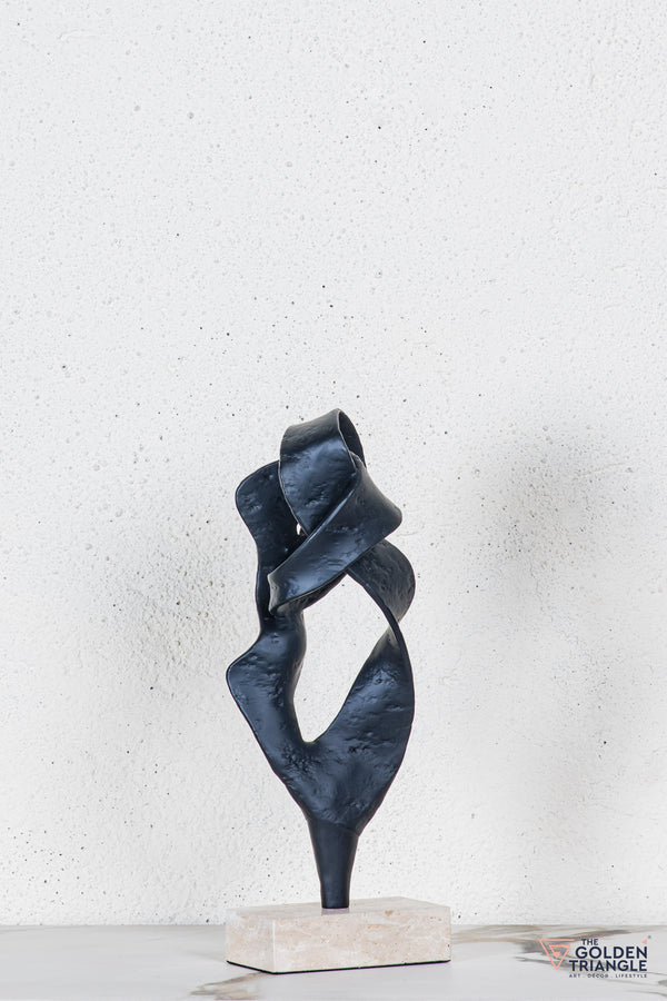 Riya Abstract Tabletop Decor