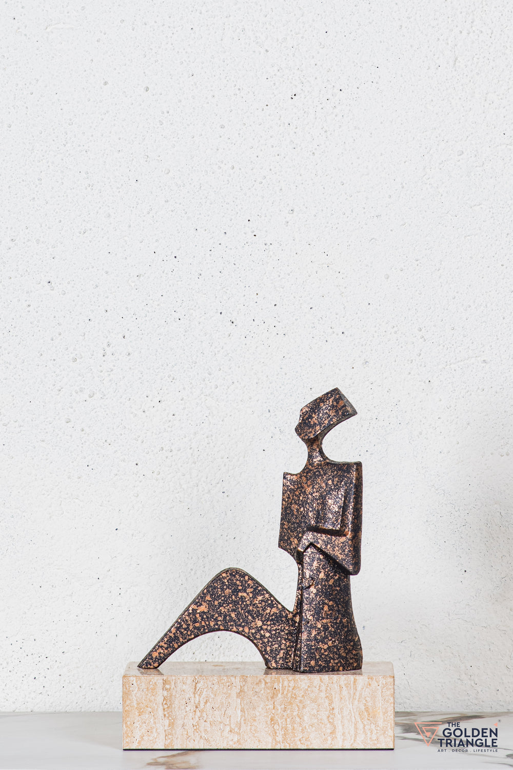 Aru Abstract Tabletop Decor