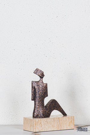 Aru Abstract Tabletop Decor