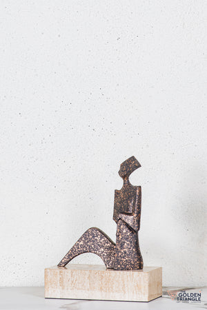 Aru Abstract Tabletop Decor
