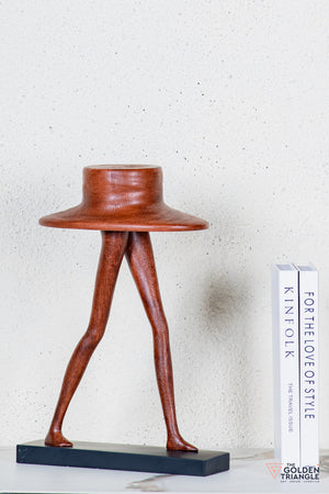 Kuro Hat Tabletop Décor