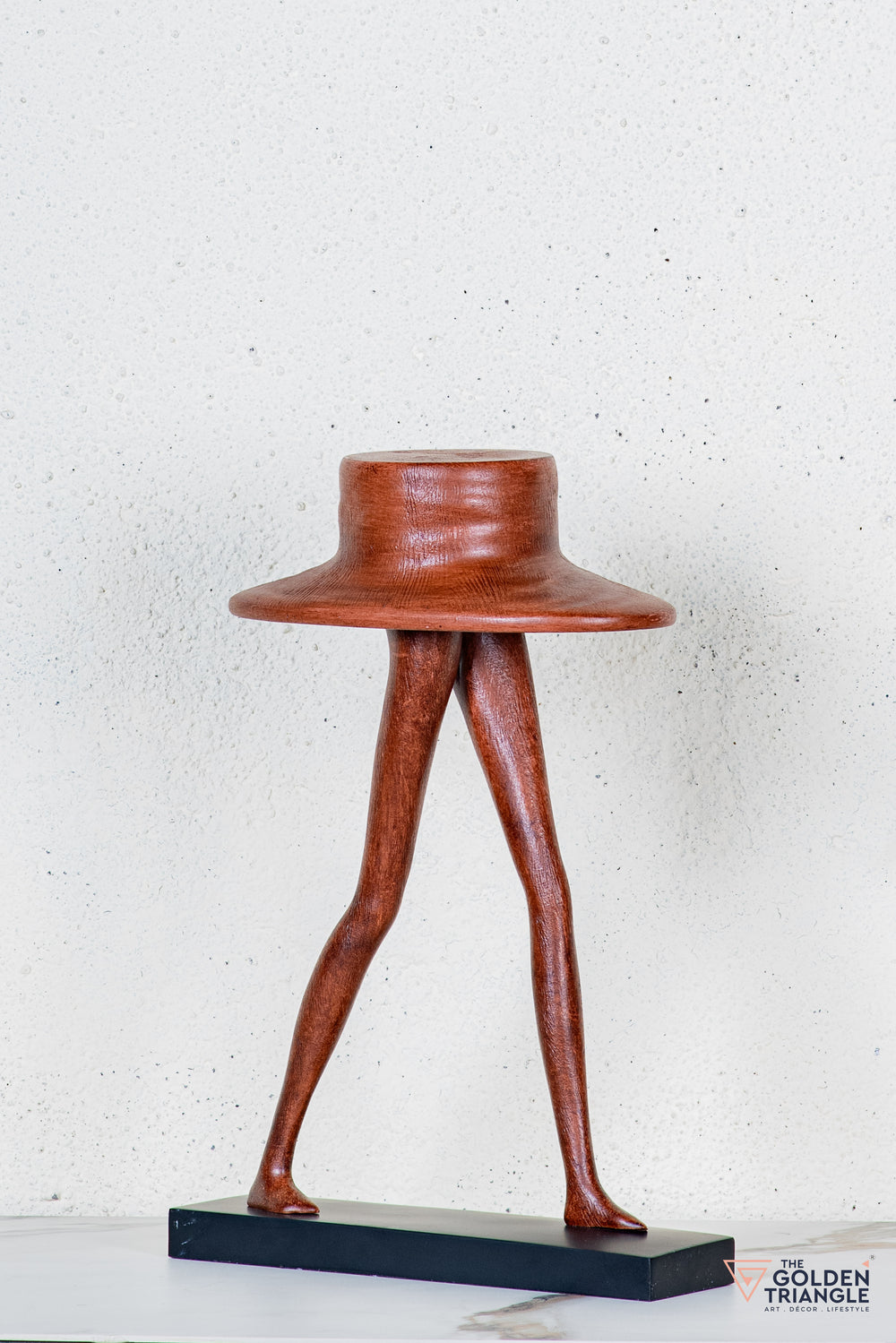 Kuro Hat Tabletop Décor