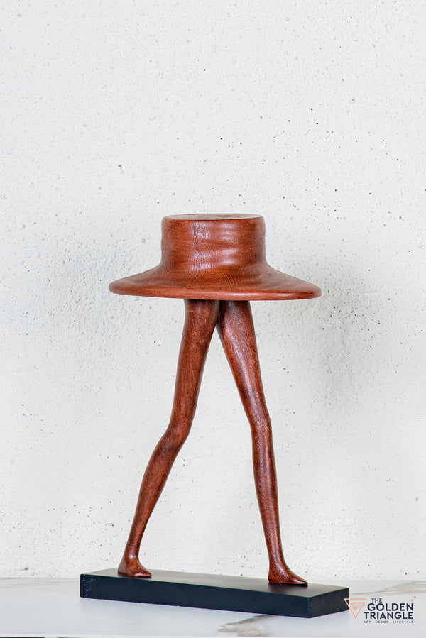Kuro Hat Tabletop Décor