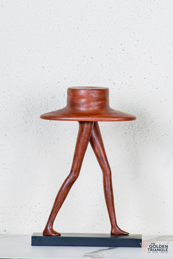 Kuro Hat Tabletop Décor