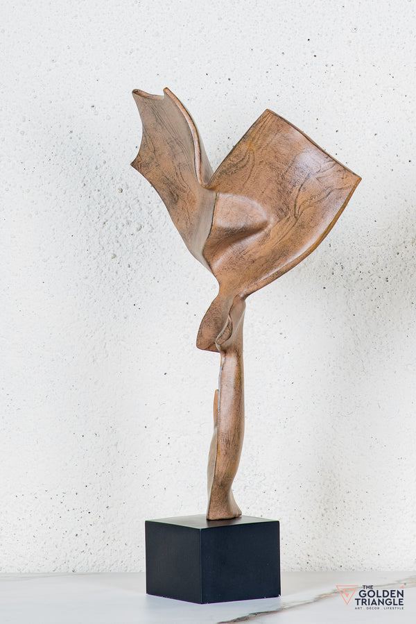 Virelle Sculpture