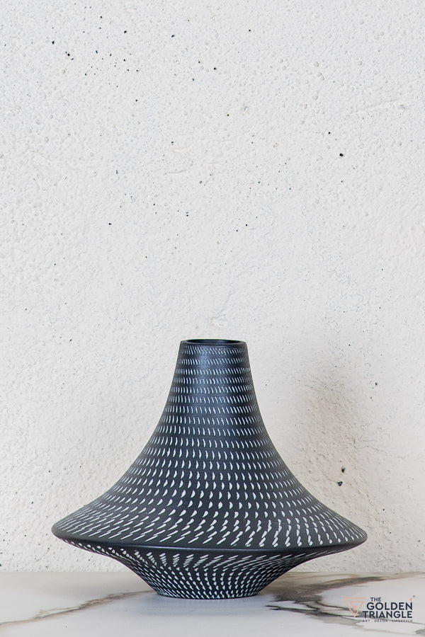Elara Ceramic Vase
