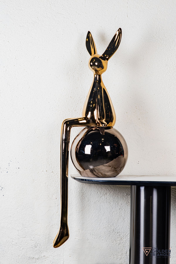 Mr.Fuzzle Sitting On Sphere - Rosegold