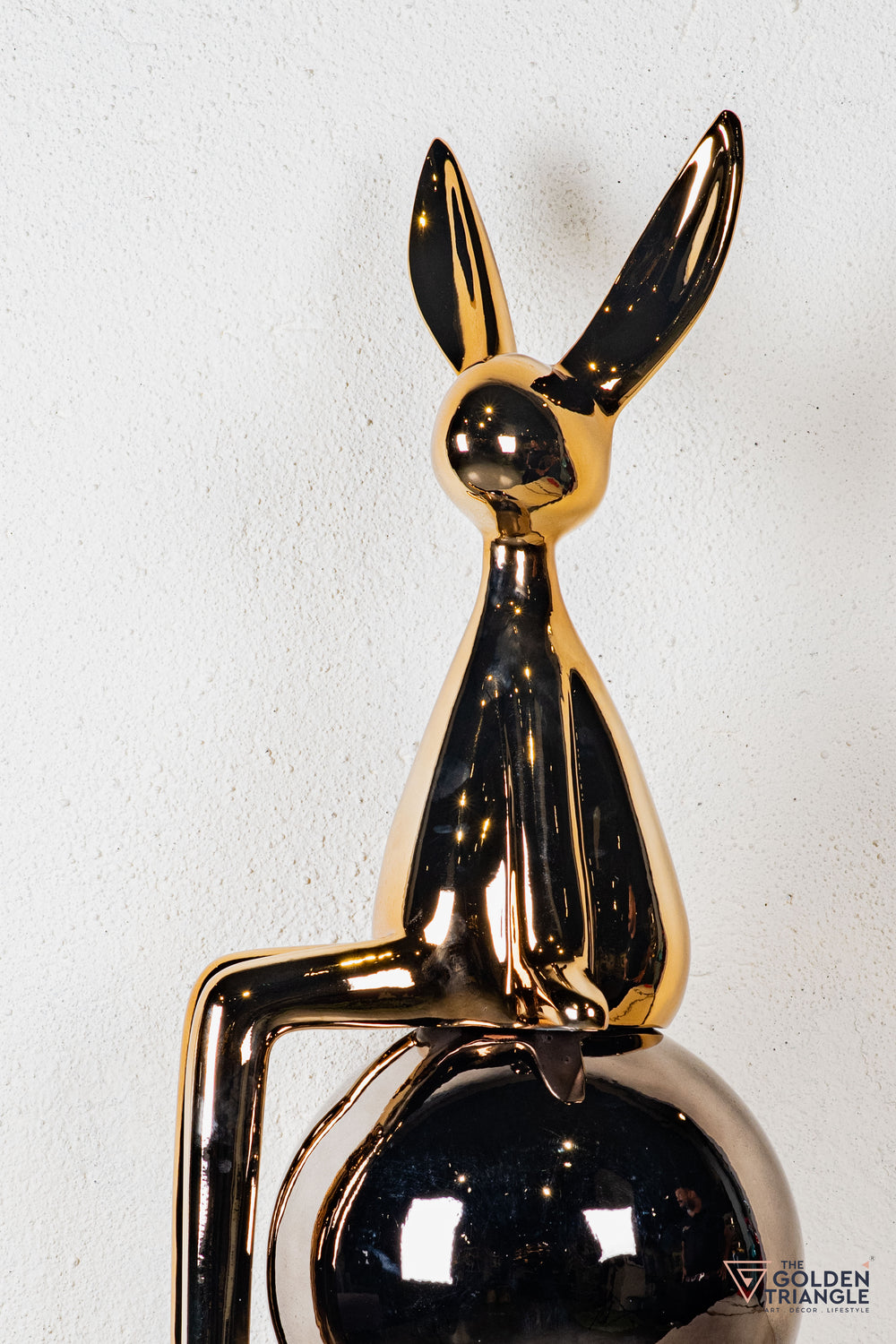 Mr.Fuzzle Sitting On Sphere - Rosegold