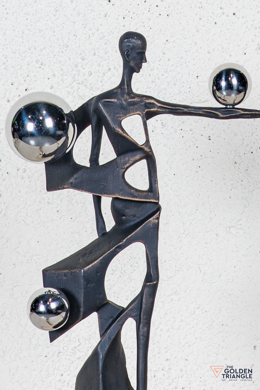 Kiya Abstract Tabletop Decor