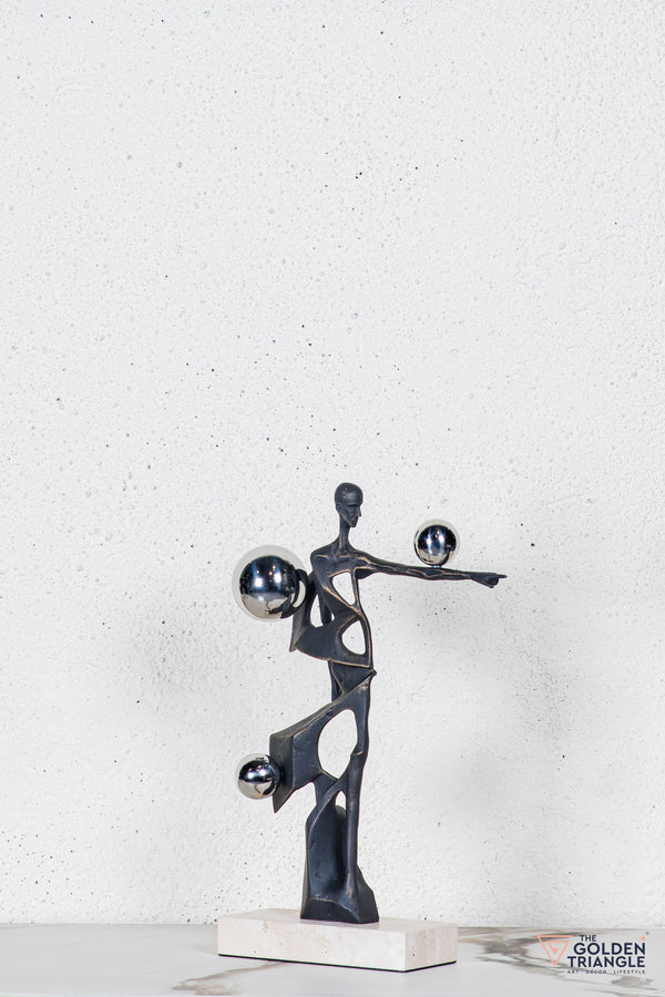 Kiya Abstract Tabletop Decor