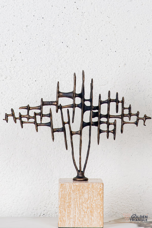Lyvon Abstract Sculpture - Antique Black