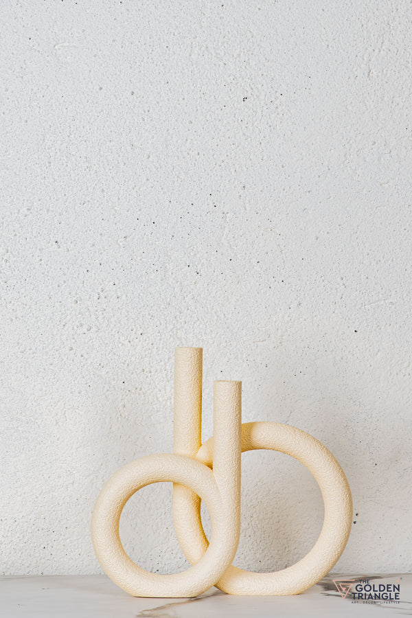 Sylo Resin Vase - Beige