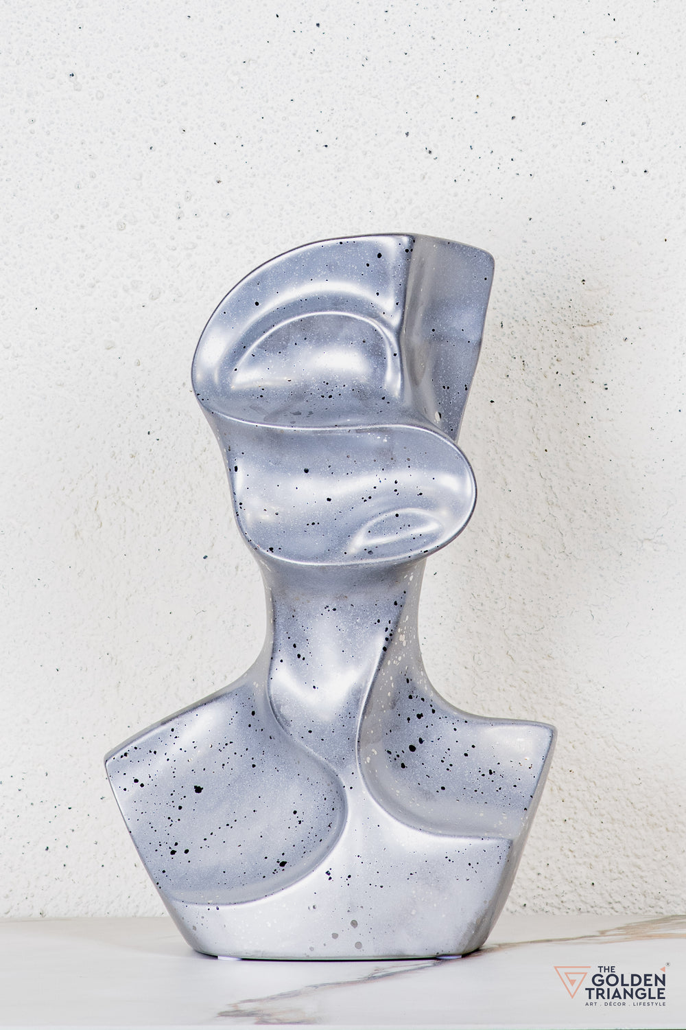 Coraen Abstract Tabletop Décor