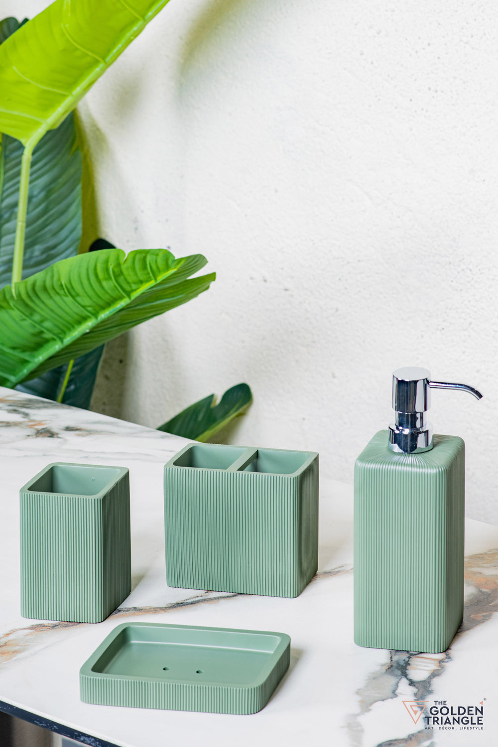 Regal Bathroom Set - Set of 4