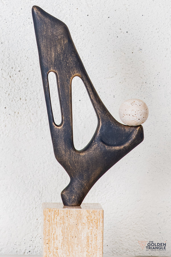 Quoro Abstract Sculpture - Antique Black