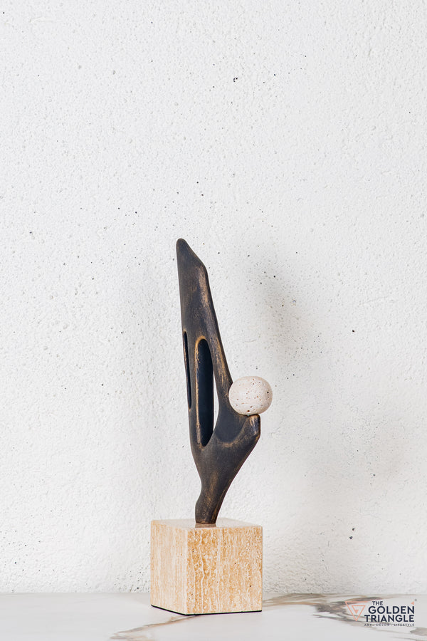Quoro Abstract Sculpture - Antique Black