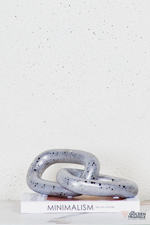 Halo Ceramic Chain Tabletop Décor