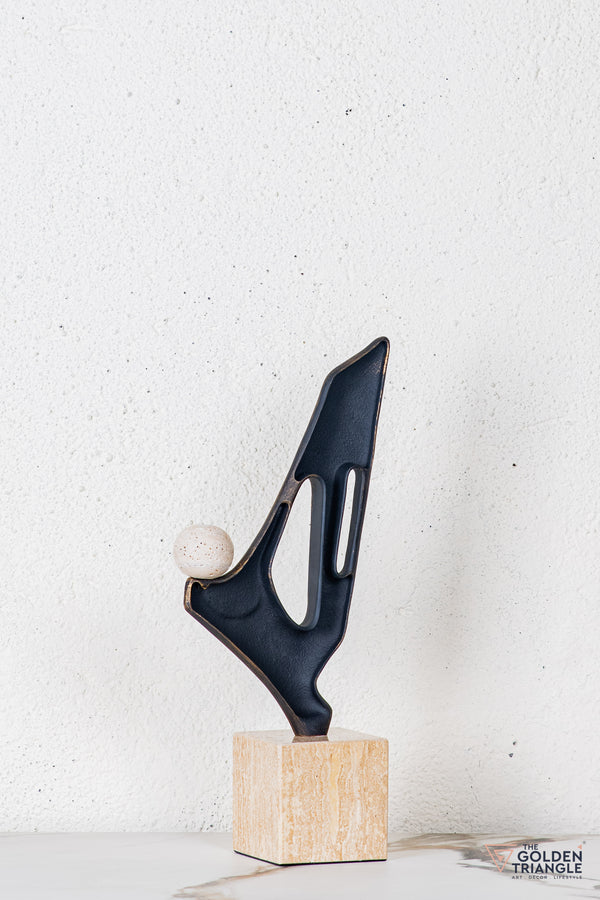 Quoro Abstract Sculpture - Antique Black