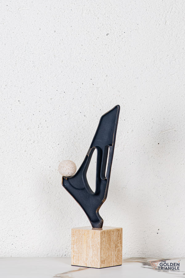Quoro Abstract Sculpture - Antique Black