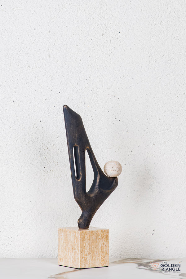 Quoro Abstract Sculpture - Antique Black