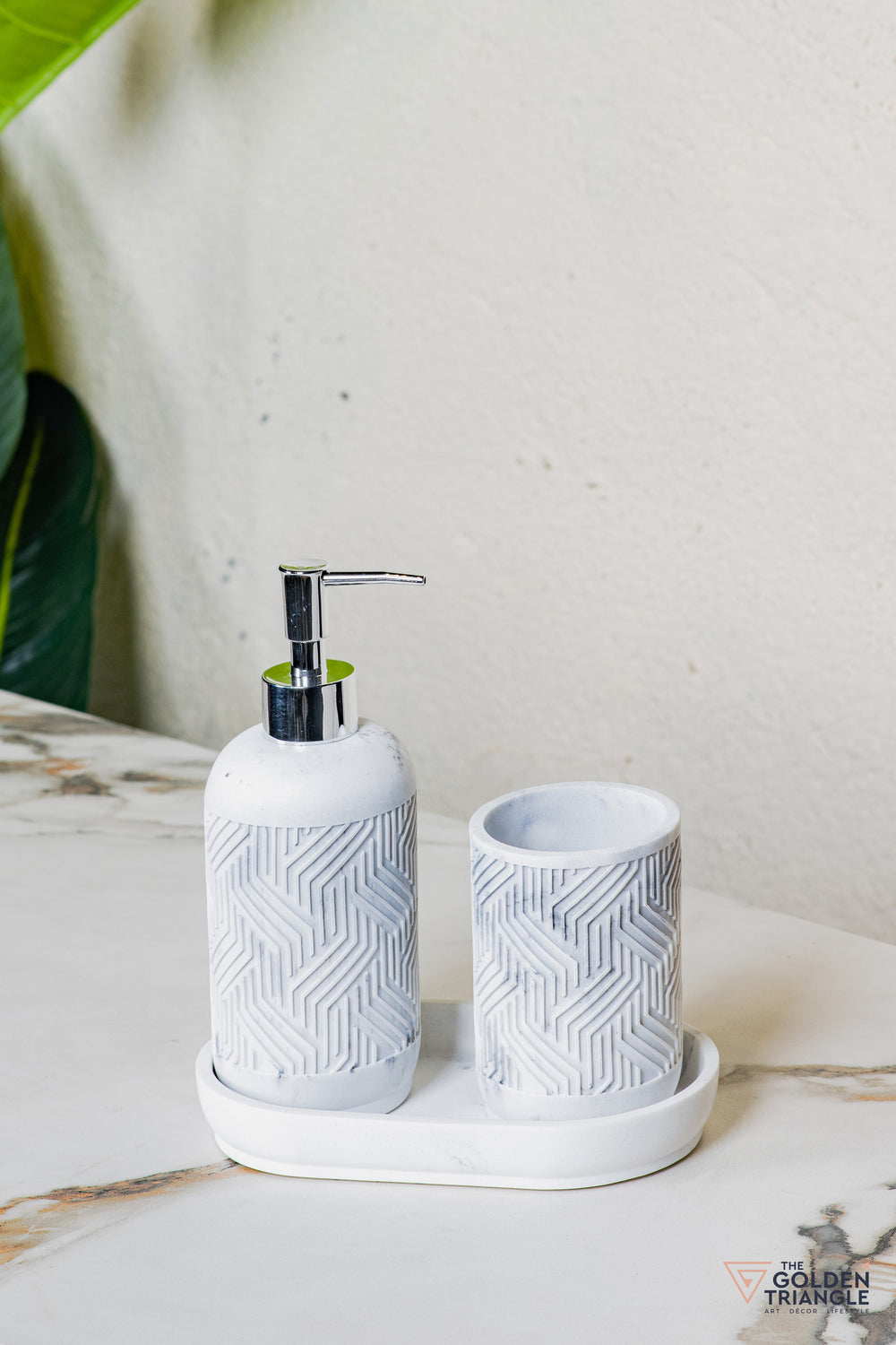 Crest Bathroom Set - Set of 3