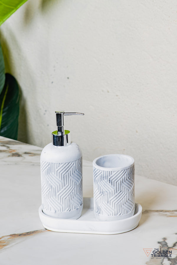 Crest Bathroom Set - Set of 3