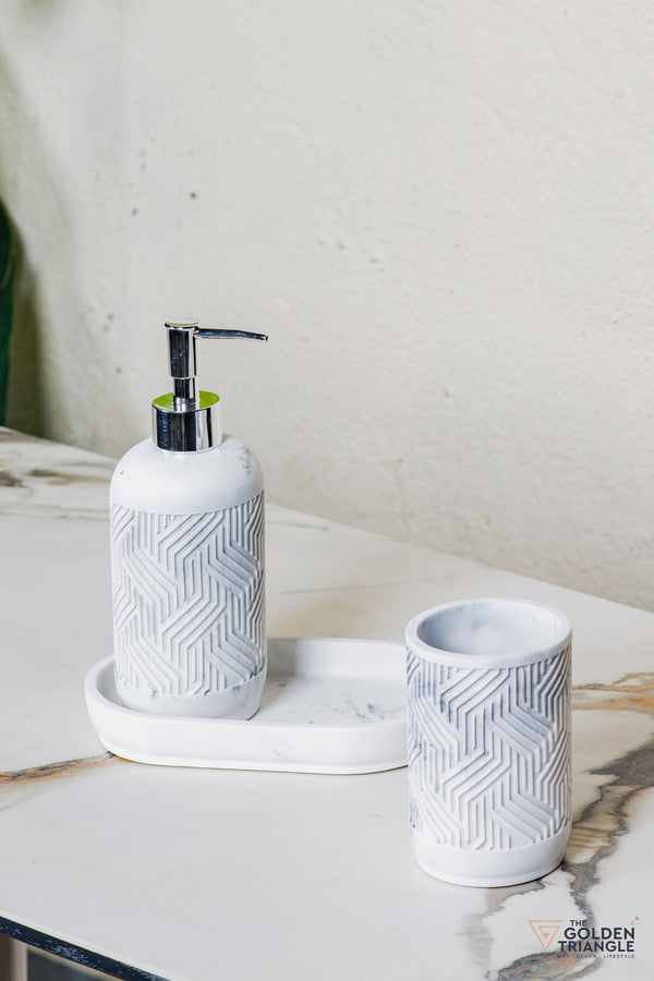 Crest Bathroom Set - Set of 3