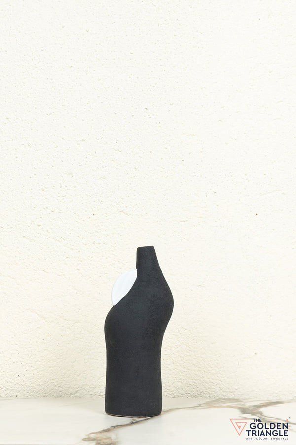 Shion Ceramic Showpiece - Black