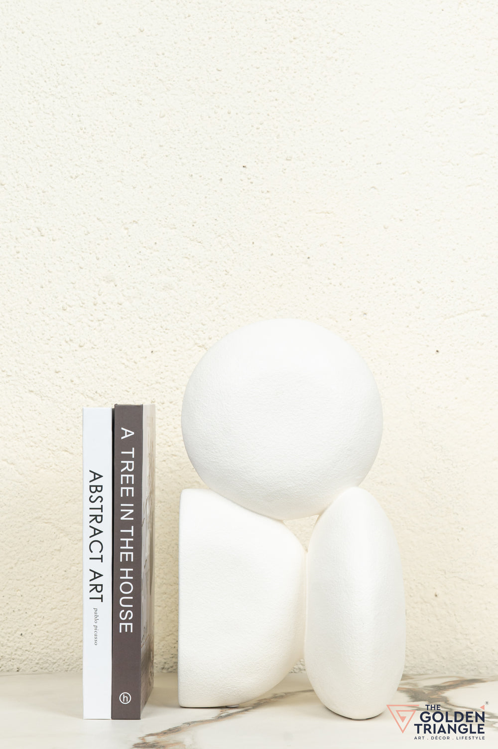 Kito Ceramic Tabletop Showpiece