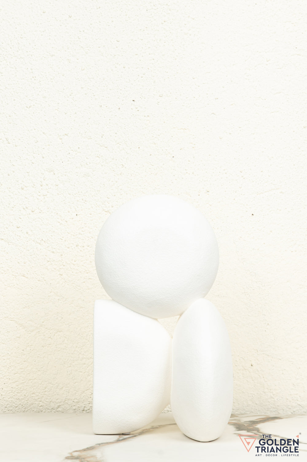 Kito Ceramic Tabletop Showpiece