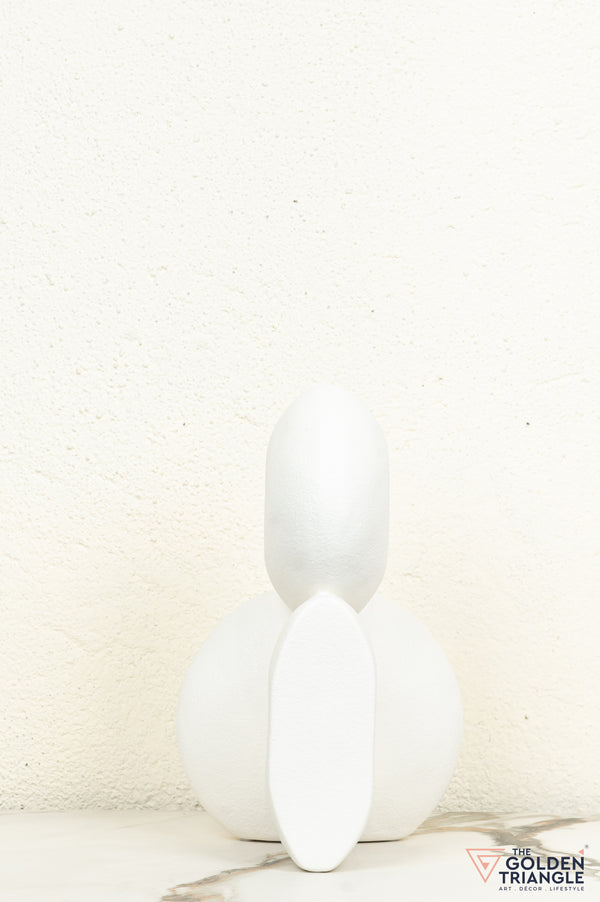 Kito Ceramic Tabletop Showpiece