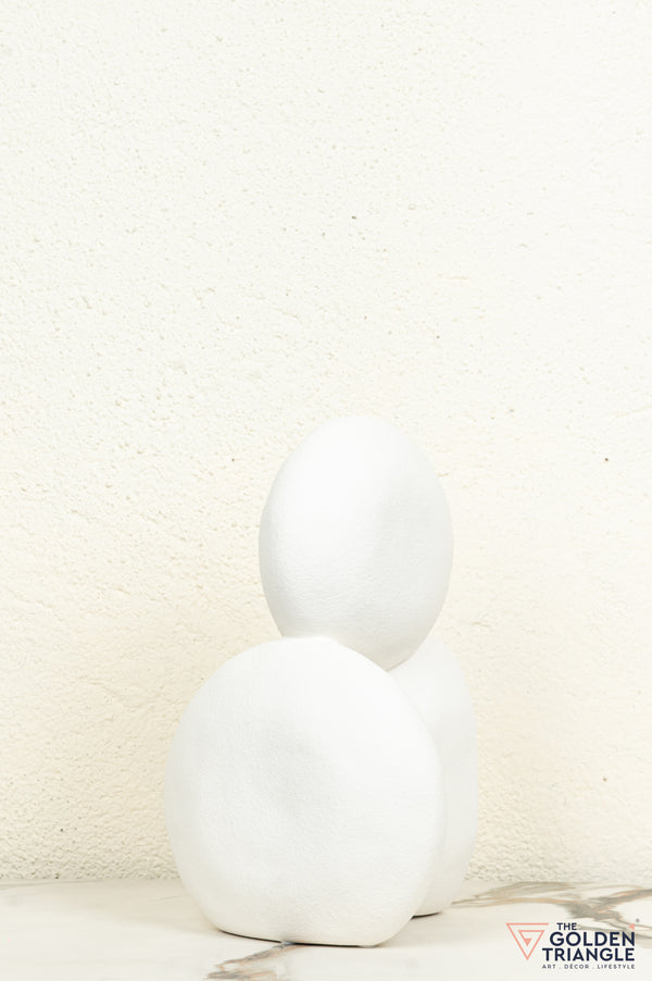Kito Ceramic Tabletop Showpiece