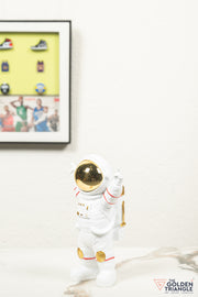 Apollo - Astronaut Grooving - Gold