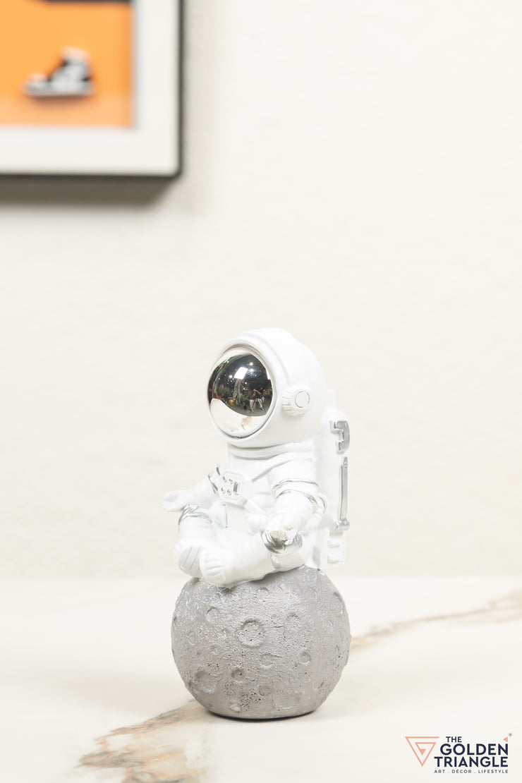 Apollo - Astronaut Meditating - Silver