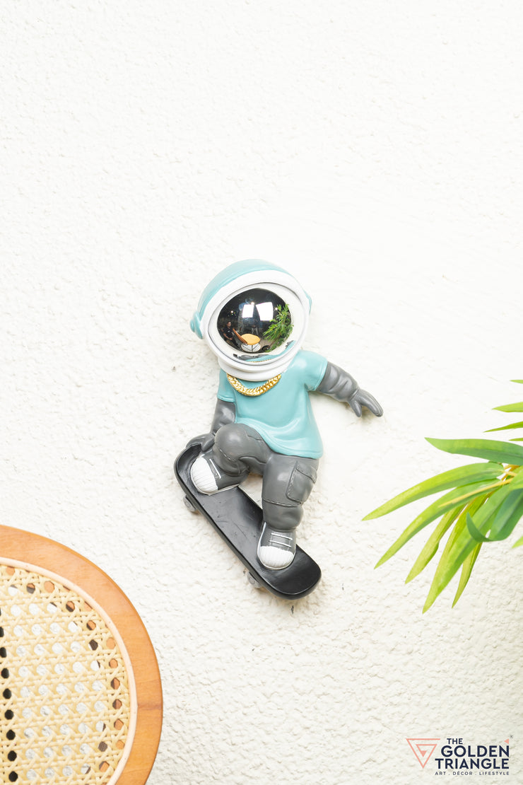 Jetsons - Wall Astronaut Skateboarding - Blue