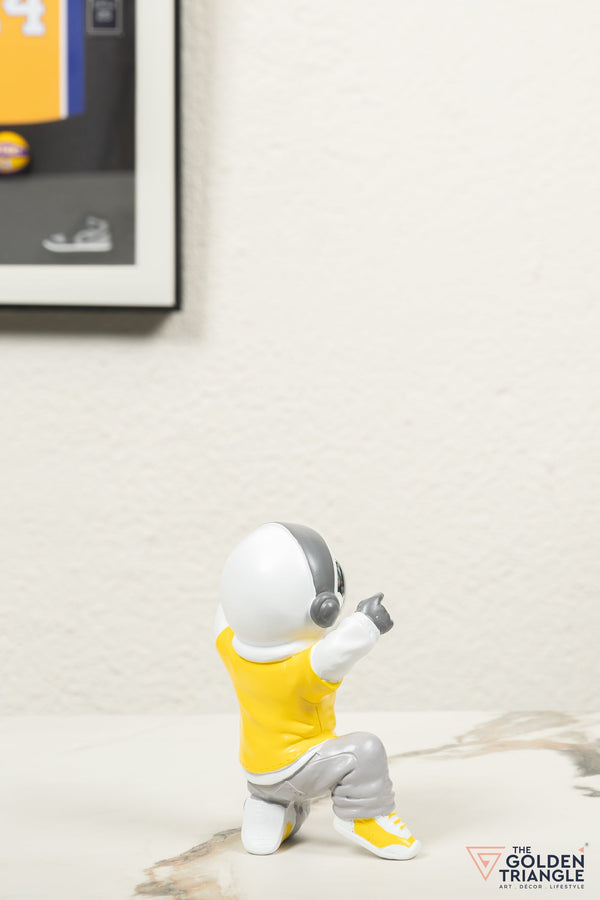 Jetsons - Astronaut Dancing - Yellow