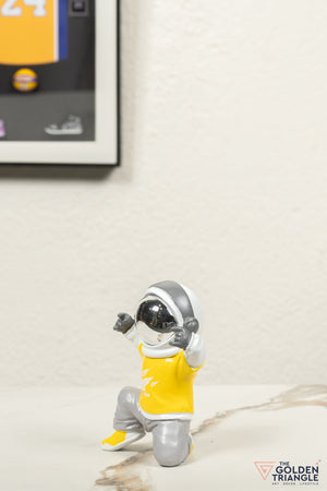 Jetsons - Astronaut Dancing - Yellow
