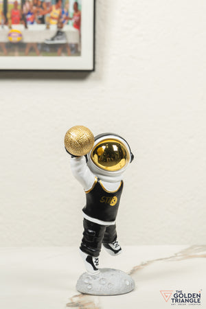 Jetsons - Astronaut playing Basketball - Black