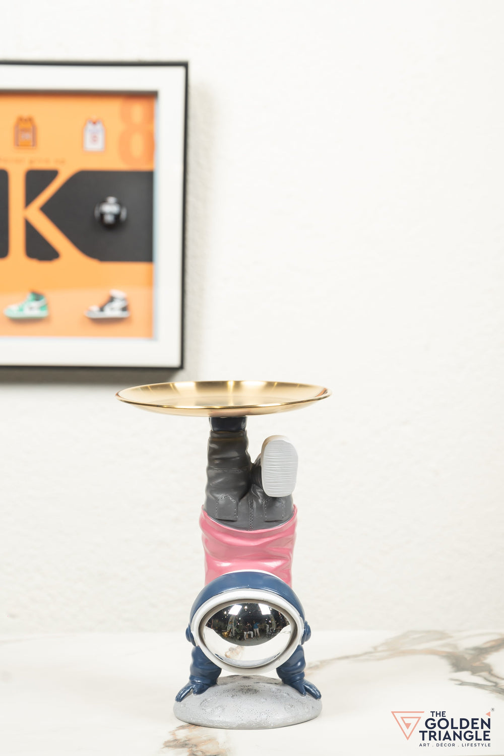 Jetsons - Astronaut Breakdancing with Tray - Pink