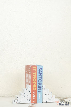 Zyne Bookend
