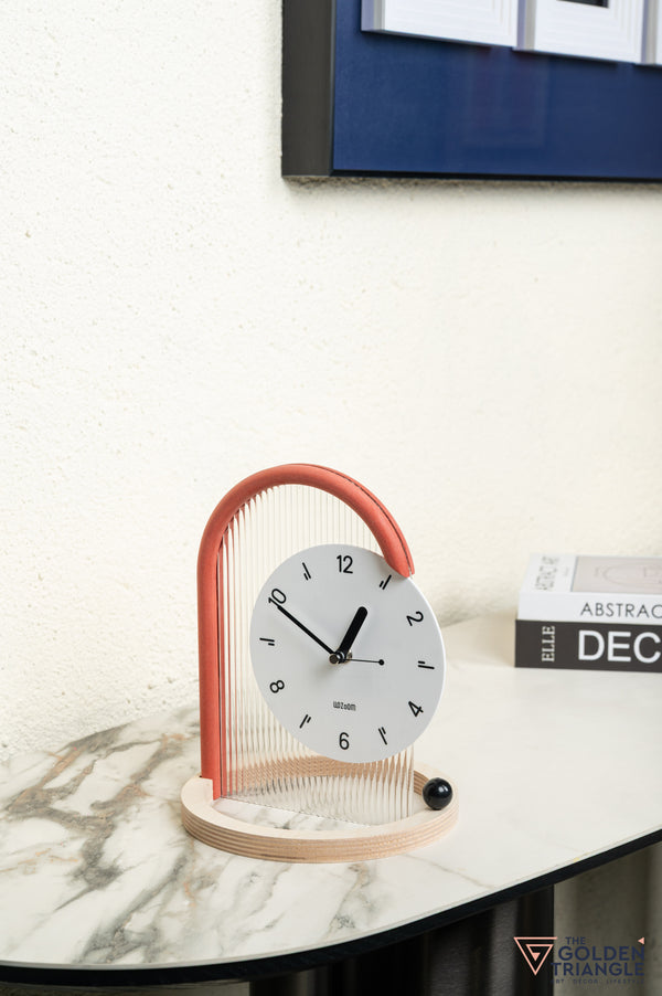 Takumi Table Clock