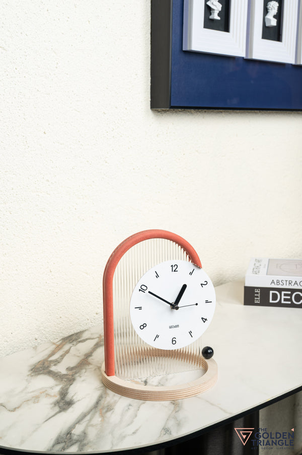 Takumi Table Clock