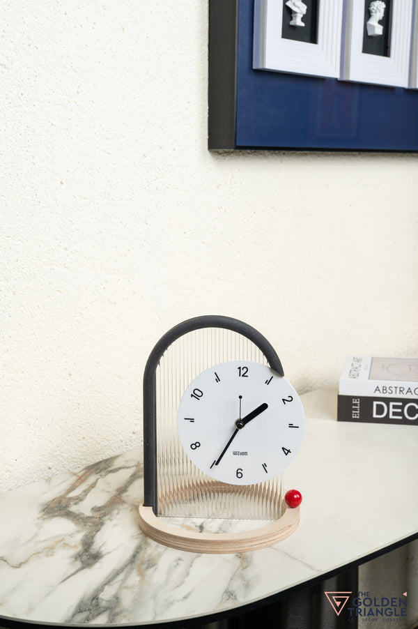 Takumi Table Clock