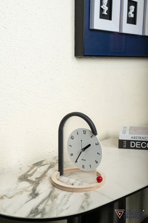 Takumi Table Clock