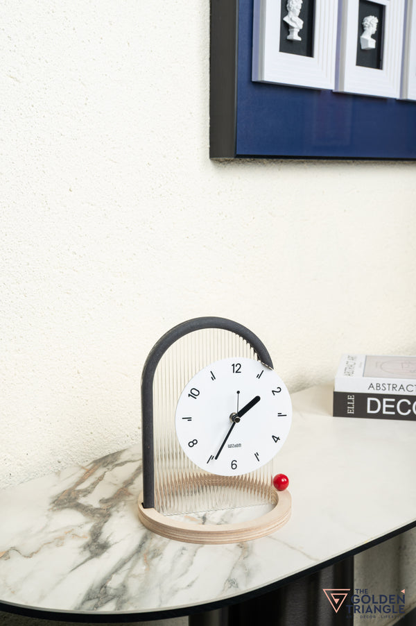 Takumi Table Clock