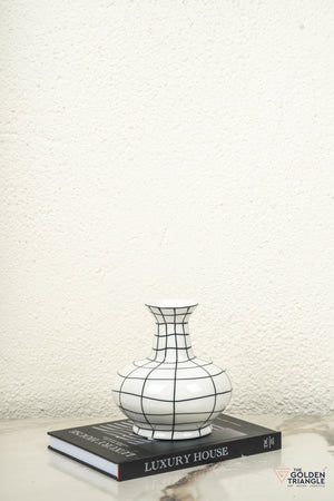 Cascade Ceramic vase - Short