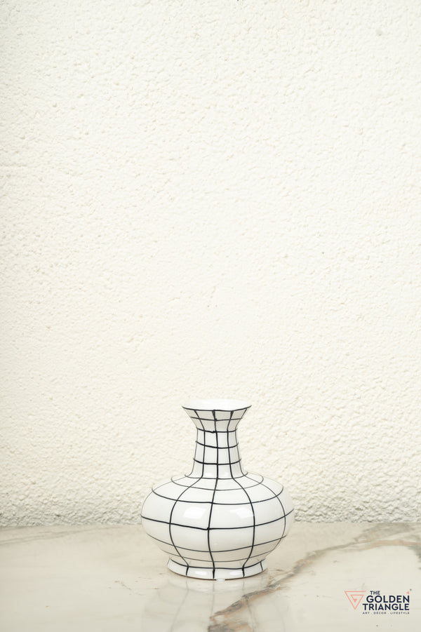 Cascade Ceramic vase - Short