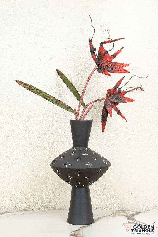 Ame Ceramic Vase - Black