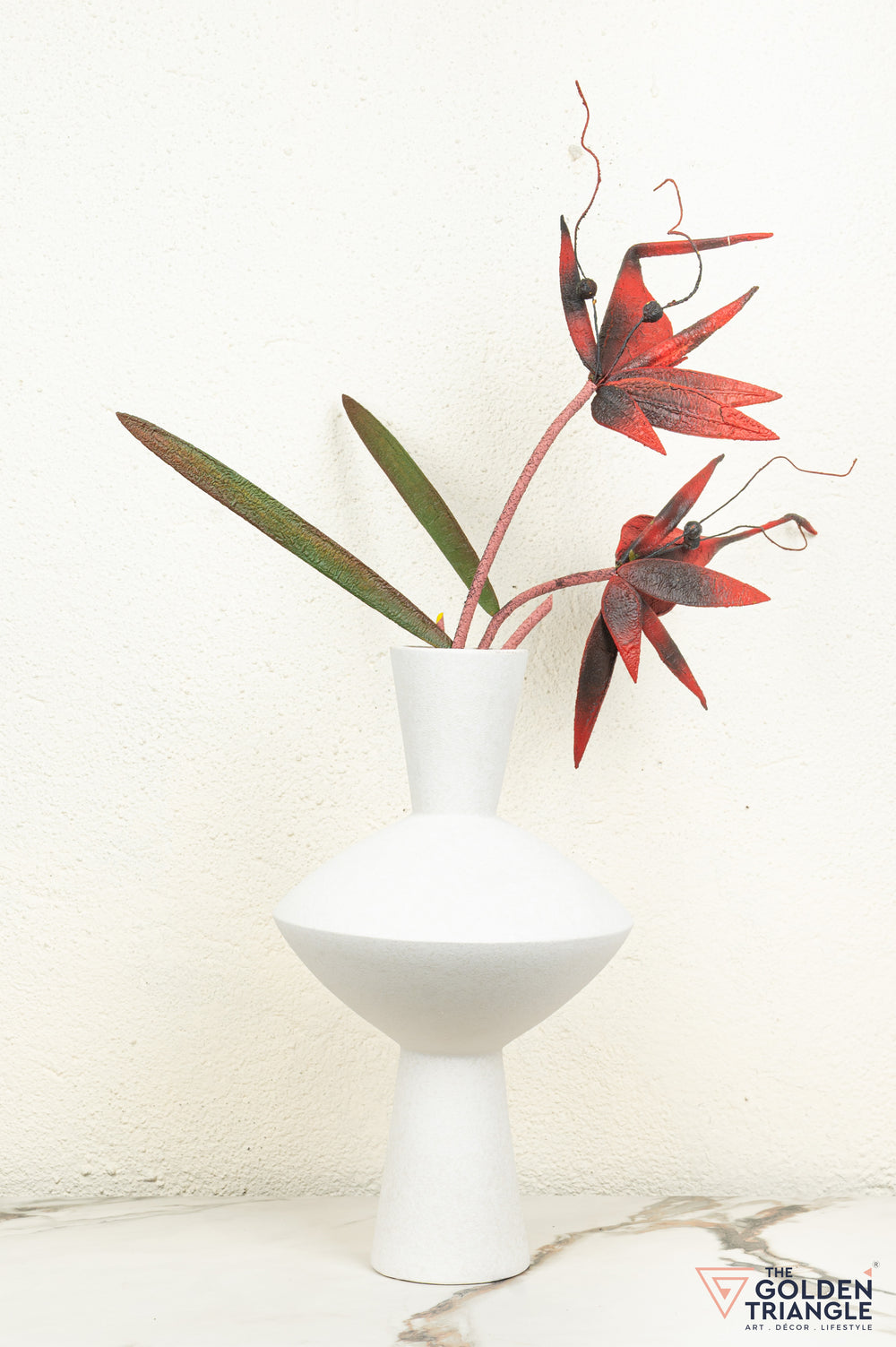 Ame Ceramic Vase - White