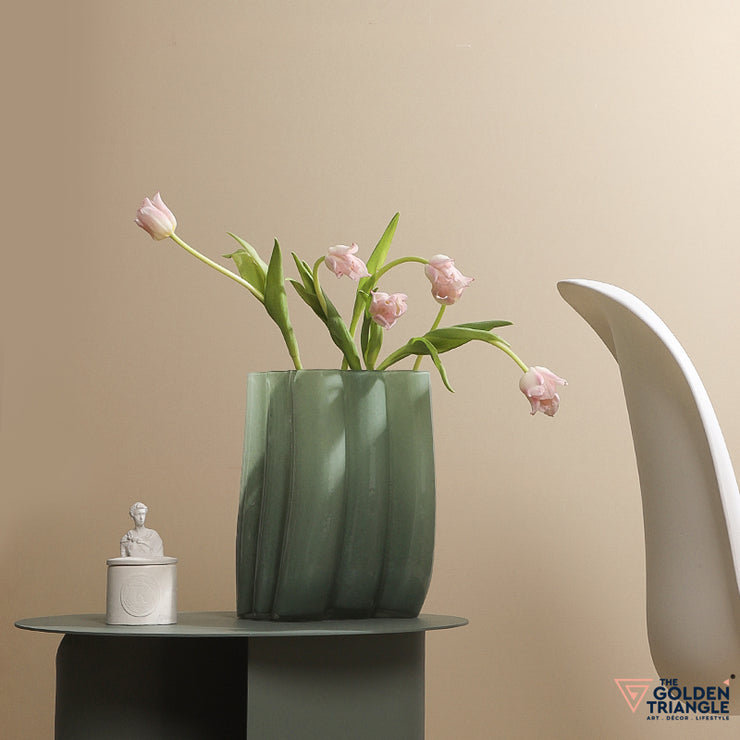 Earthy Bloom Glass Vase